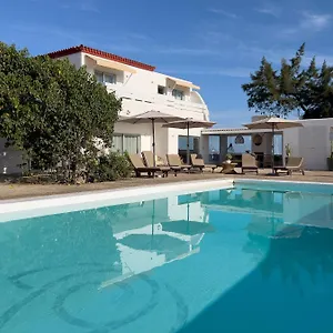 Hélène Holidays&retreats Hotel
