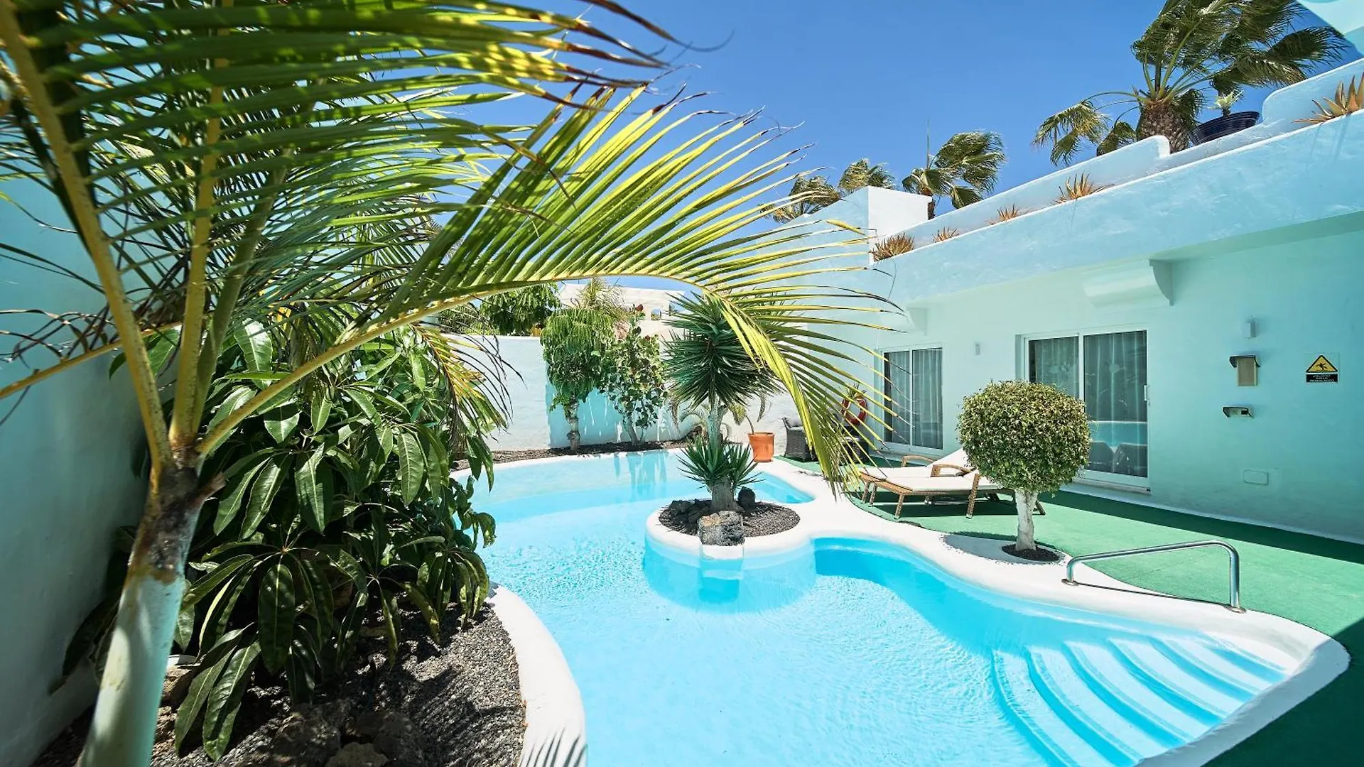 Katis Villas Boutique In Bahiazul Corralejo 4*,