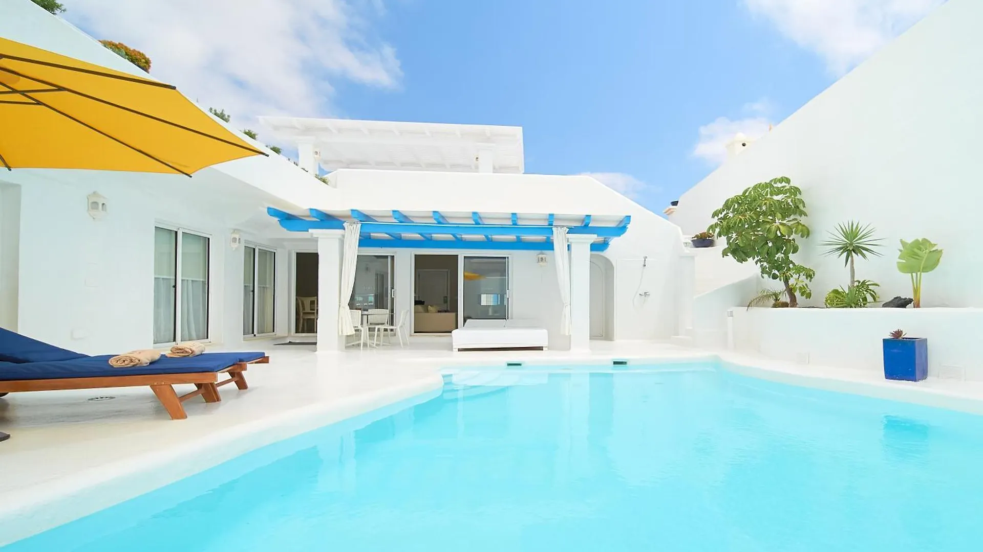 **** Ośrodek wypoczynkowy Katis Villas Boutique In Bahiazul Corralejo Hiszpania